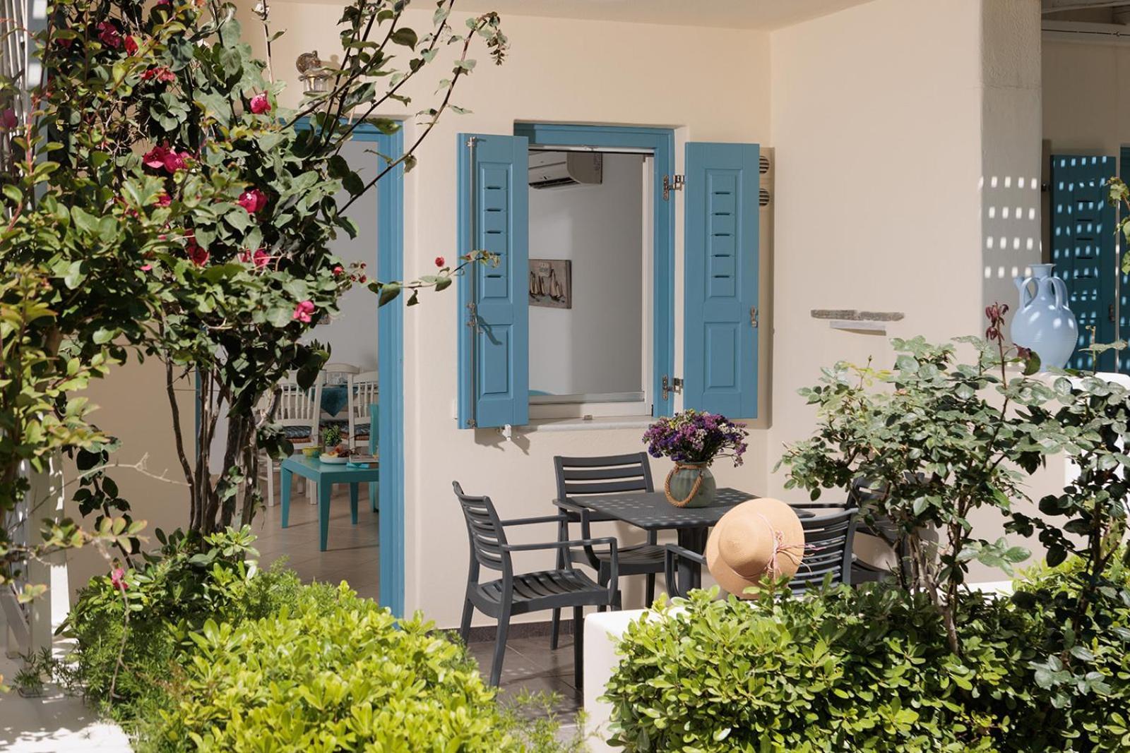 9 Muses Naxos Beach Hotel Kastrákion Extérieur photo